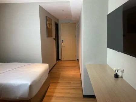 ZHIHUI STAR BUSINESS HOTEL Отели в г. Бавет