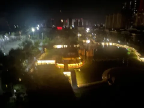 Xiaoshihou Homestay (Wanda Plaza) Hotel a Jingyang