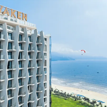 Awaken Da Nang Hotel