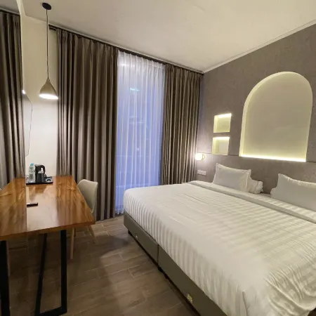 Azana Essence Sanggabuana Bogor