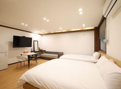 JB Plus Hotel
