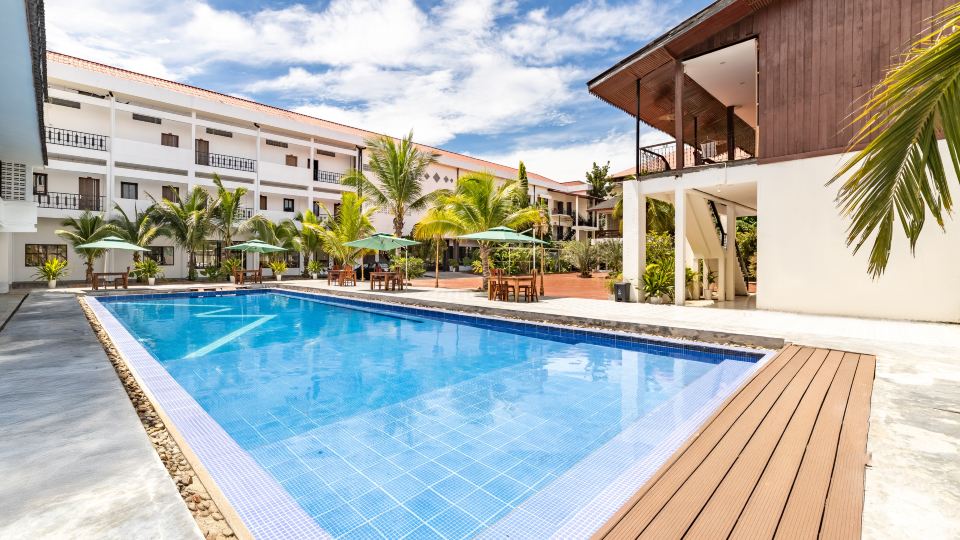 Peaceful Hotel