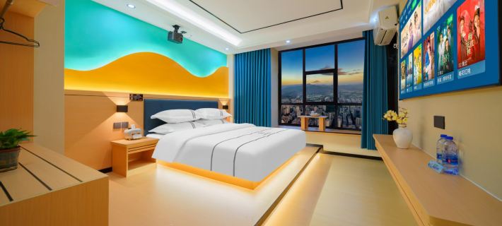 Lanfeng Holiday Hotel (Puning International Commodity City E-Shopping Mall) Hotels in Puning