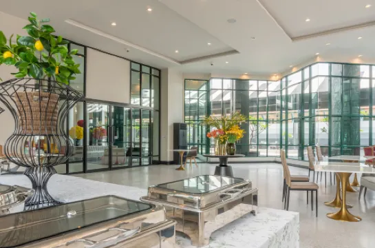 Solis Beach Hotel Rajamangala