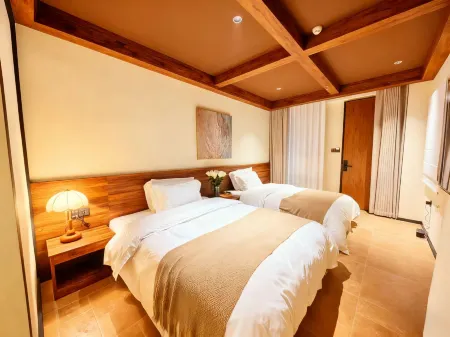 Xinzhou Huajianji Homestay (Kailai Xinyue Shopping Plaza) Отели рядом с достопримечательностью «Yunzhonghe Hot Spring Tourist Resort»