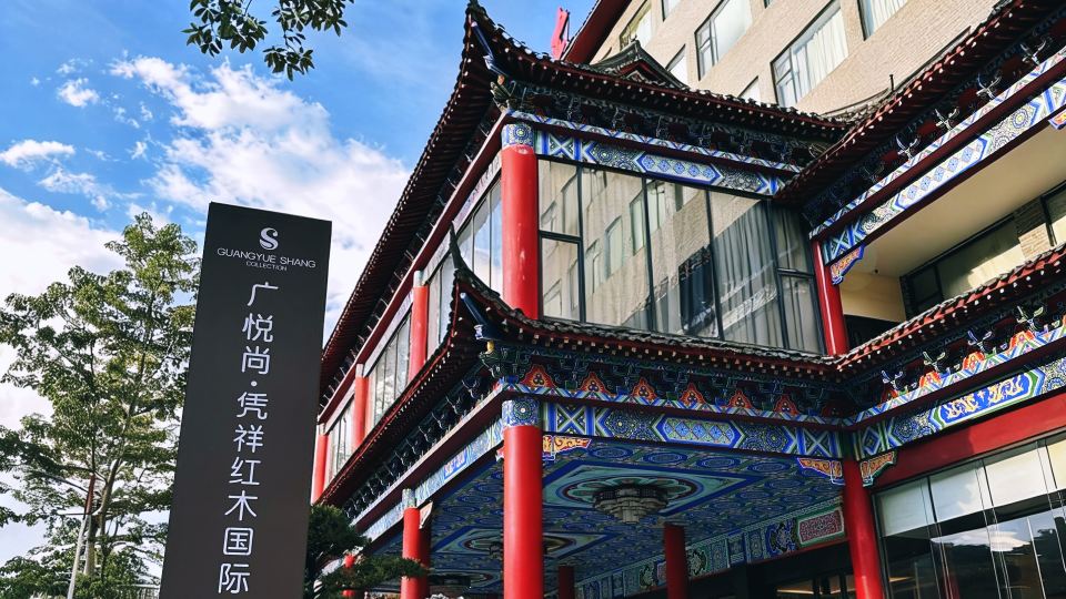 Redwood International Hotel
