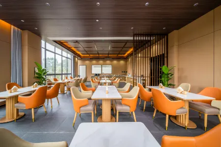 Changxing Yunding Holiday Hotel Отели рядом с достопримечательностью «Xiaomeishan»