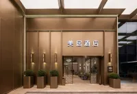 Mercure Hotel  The old town of Lijiang