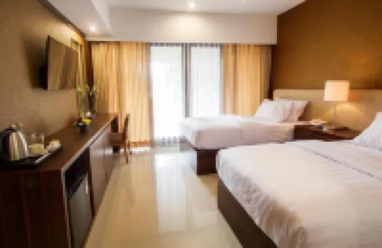 Arena Living Hôtels à proximité de : Sunrise Beach