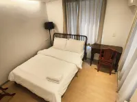 Hostel Fellaz Hotels near Sinsa-dong