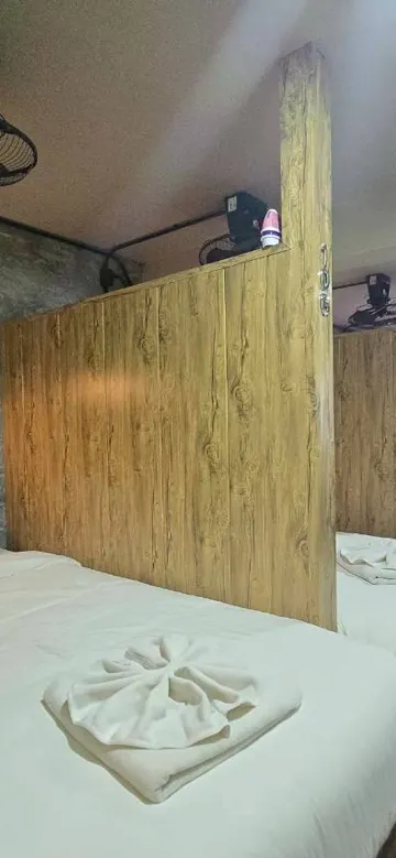 7 Beds Mixed Dormitory Room