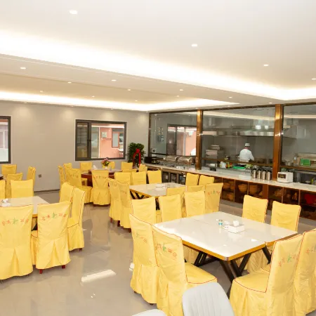 Tianyuan Hotel (Uxin Banner Cultural and Sports Center)