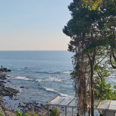 Pebble Lanta - Seaview Stay