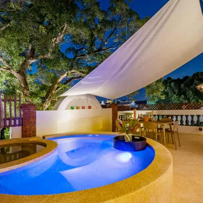Occasionally, YOU· HOTEL Hotels near Wei Zhen Temple