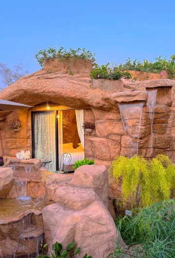 บ้านถ้ำ