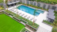 Accra Luxury Apartments at The Bantree - Pools