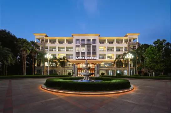 Guantang Yulan Hot Spring Resort Hotel Hotels near Qionghai Boao International Airport