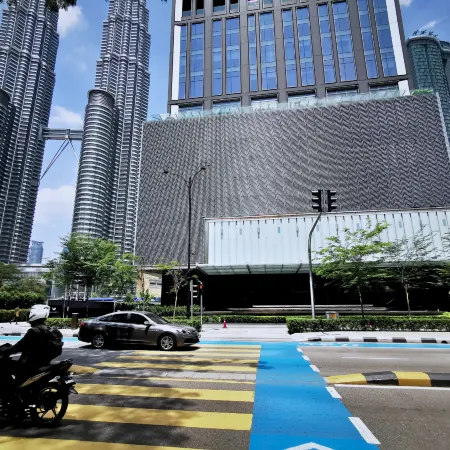 Tropicana The Residence Kuala Lumpur by ALMA ( Rooftop Infinity Pool + 2Mins Walk to KLCC )