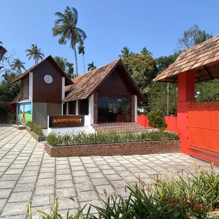 Royce Resort