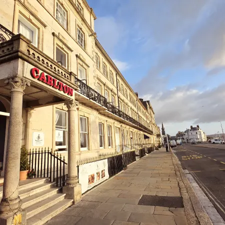 Carlton Hotel