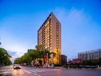 Jiujiang Hongyun Hotel (Shili Old Street Wanda Plaza)