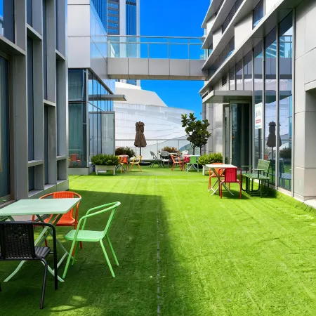 HOTEL FIVE Отели рядом с достопримечательностью «Мир без динамики Star Chita»