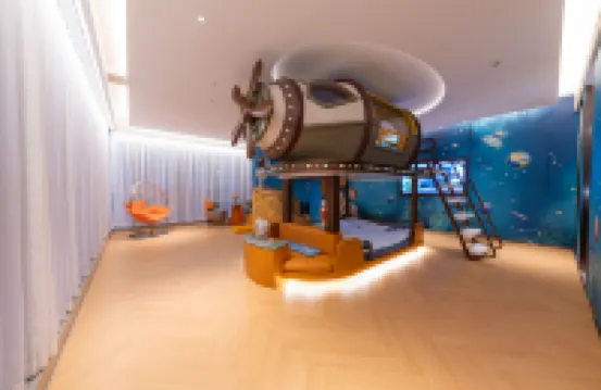 Howard Johnson Hotel (Maritime Silk Road Art Park) Hotels near Zhenfeng Tower