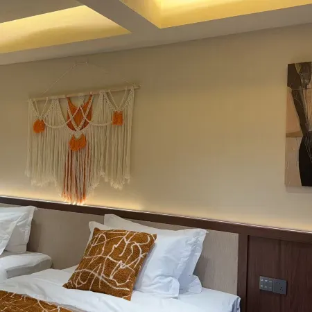 Shuixianlou Holiday Hotel (Gaoyi Ridge Scenic Area)