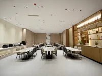 Zhonglian Wanguo Hotel (Hejiang)