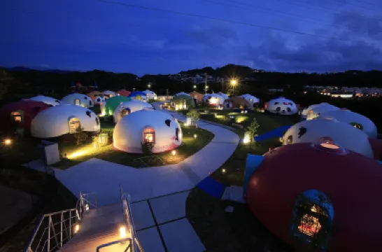 Panda Village โรงแรมใน