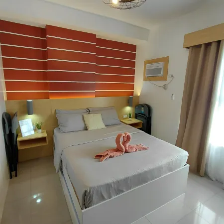 West Jones Residence at the heart of Cebu City by JC Spacerentals, 15th Floor