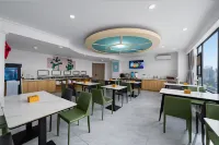 Yilong Haiya Hotel (Xu Changpang Donglai Times Square Caowei Ancient City Branch） - พร้อมอาหารเช้า