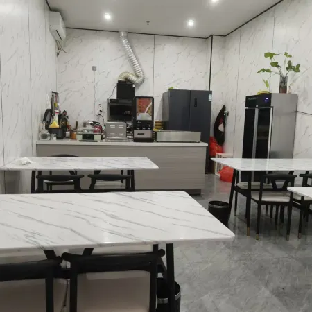 Xichen Yazhi Hotel (Chengtou Town Yaqi Yuanhong Trade City)