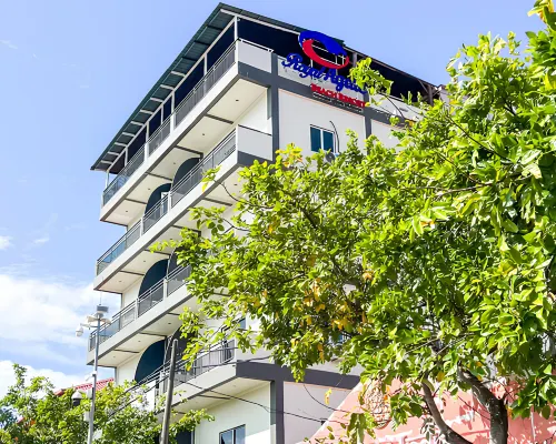 Royal Agate Beach Resort Các khách sạn gần Trung tâm thương mại Element