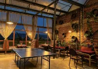 Mile Henry Lakeside Holiday Homestay (Huquan Nativeland)