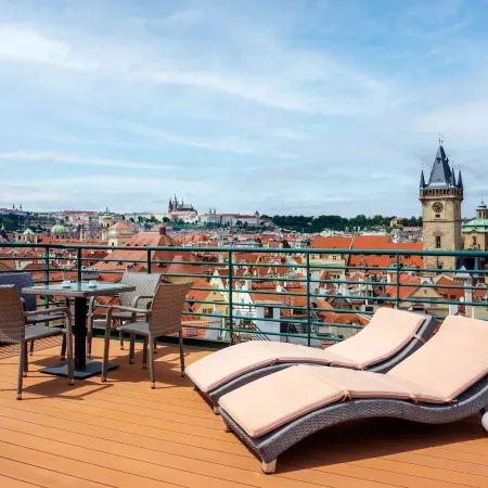 Hotel Leon D´Oro Отели рядом с достопримечательностью «Башня Генри»