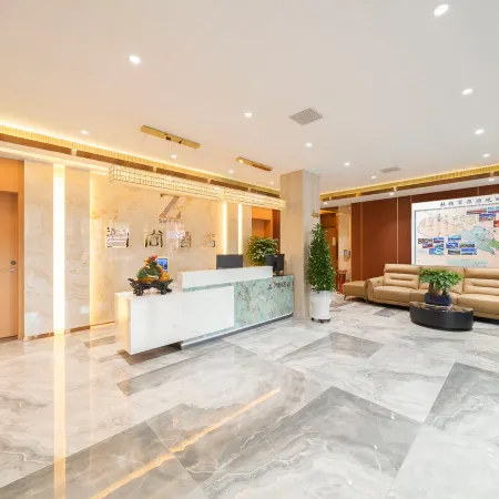 Zsmart Hotel (Zhangye Dafo Temple West Railway Station)