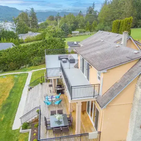 Vancouver Stay --- Victoria Island , Sooke Waterfront House With Private Dock