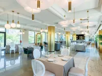 Cruise Hotel Отели рядом с достопримечательностью «Станция метро Грмагеле»