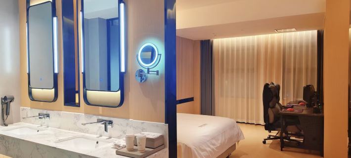 Lanhuxiu Smart Apartment (Linying Dongfang International Yizhou City) Hotels in Linying