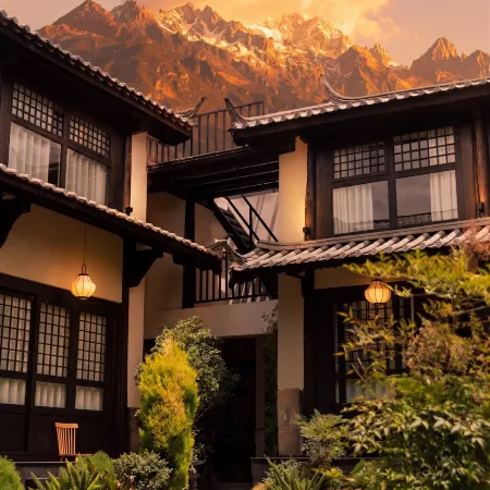 360°Sunlit Golden Mountains Wabi-Sabi Aesthetic Mountain Hot Spring Inn(Baisha Ancient Town Branch)