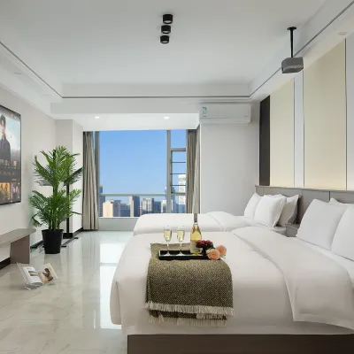 Yueji Homestay Hotel (IFS Guojin Center Branch, Wuyi Square, Changsha) Hotels near Pozi Street