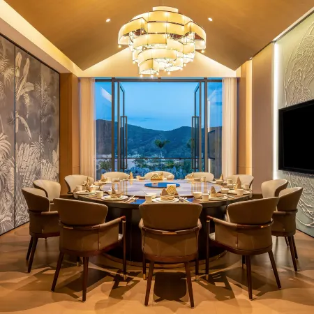 Zhuoshe Jurassic Secret Hotel