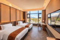 Yunhai Lakeside Resort Hotel