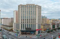 Lavande Hotel (Hezuo Shambhala Cultural Plaza) - parking