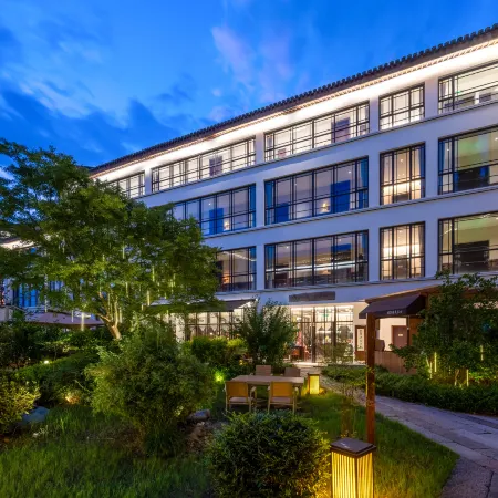 1023 Bansu Hotel (Jinhua Wuzhou Ancient City Scenic Area)