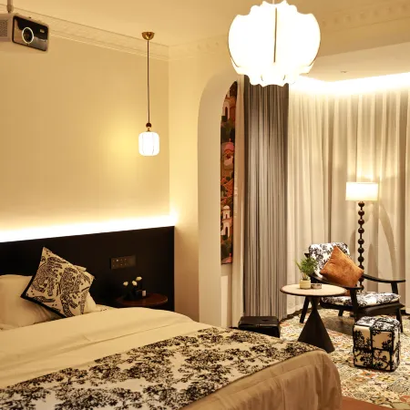 Yinfengyutianli Homestay (People's Square)