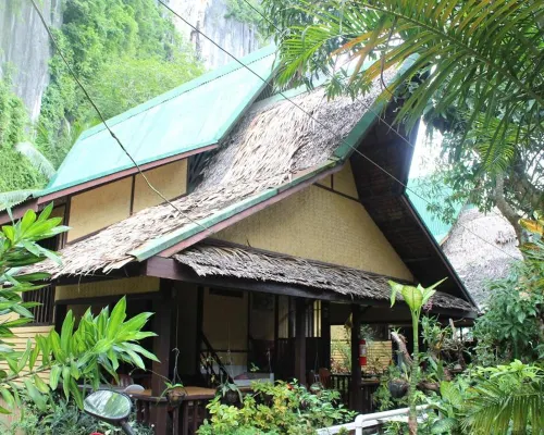 Cliffside Cottages Hotel dekat Pantai Seven Commandos