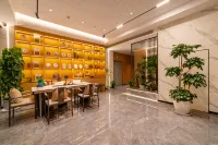 Shenglin Hotel - Mountain view