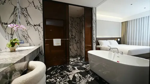 Yunxi Light Luxury Hotel (Tancheng Commercial Plaza Jiahe Plaza) - 2성급